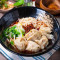 xiān ròu hóng yóu chāo shǒu rán miàn Dried Noodles with Pork Wonton in Chili Oil