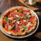 Là Wèi Shā Lā Mǐ Ròu Cháng Qǐ Sī Bǐ Sà Cheese Pizza With Spicy Salami Sausage And Tomato