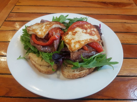 Open Sandwich With Grilled Lamb Fillet