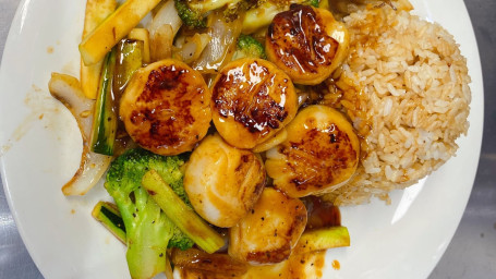 H16. Hibachi Scallops (6 Oz)