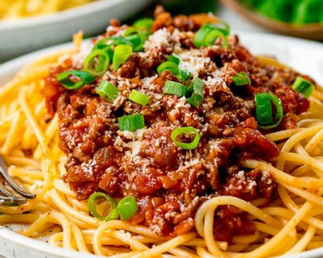 Hühnchen-Spaghetti Bolognese