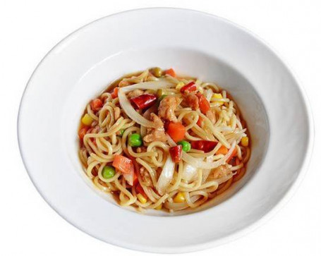 Hot Plate Noodle Mit Kung Pao Chicken Sauce