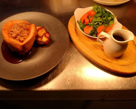 Yorkshire Pudding With Pulled Beef