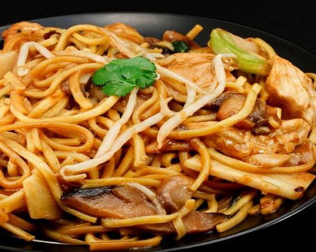 Pilz-Chow Mein Mó Gū Chǎo Miàn