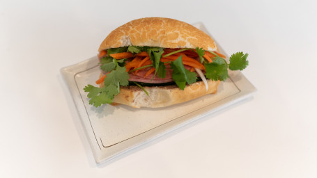 Pulled Beef Baguette