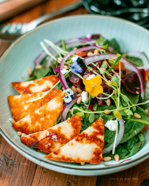 Haloumi Beetroot Salad