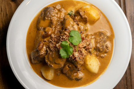 Slow Cooked Massaman Curry Lamb