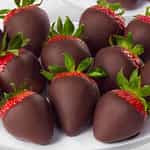 Schachtel Mit In Schokolade Getauchten Erdbeeren