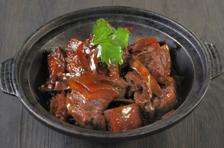 Braised Pork Belly With Bamboo Shoot