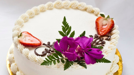 8 Birthday Cake With Raspberry And Custard