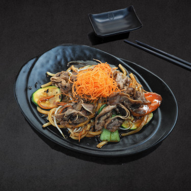 Fried Udon With Beef And Vegetable