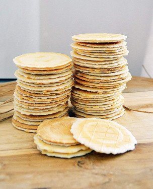 Crisp Wafer Crackers