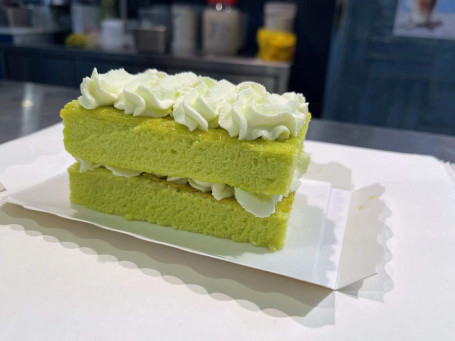 Pandan Sponge Cake