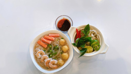 Pho Seafood (Fish Balls, Shrimps, And Surimi Crab Meats)