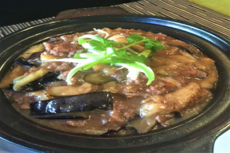 Braised Eggplant With Salted Fish In Hot Pot