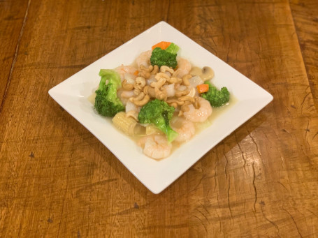 King Prawns Cashew Nut