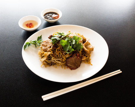 Stir Fry Egg Noodles With Soy Sauce And Beef