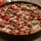 Gourmet-Pizza Mit Fünf Fleischsorten* Zum Teilen