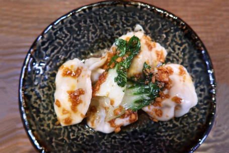 *Vegetable Dumplings With Garlic Vinegar Sauce Fěi Cuì Shuǐ Jiǎo (6 Pieces)