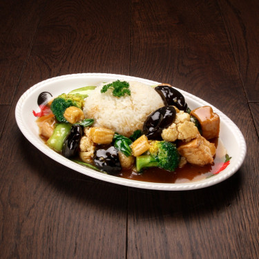 Beancurd, Mushroom And Vegetables On Rice (V)