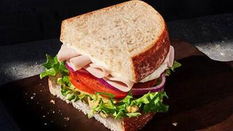 Neues Deli-Truthahn-Sandwich
