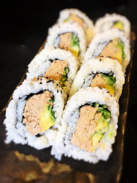 Cooked Tuna And Avocado Jumbo Roll