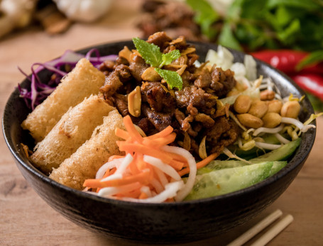 Special Grilled Pork And Spring Rolls Vermicelli Salad