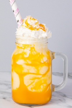 Mango-Kokos-Bananen-Shake