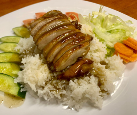 [26] Roast Duck With Rice Cơm Vịt
