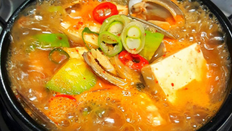 10. 해물된장찌개 Seafood Soybean Paste Soup