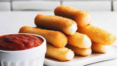 Mozzarella Cheese Sticks (6) With Marinara Dipping Sauce