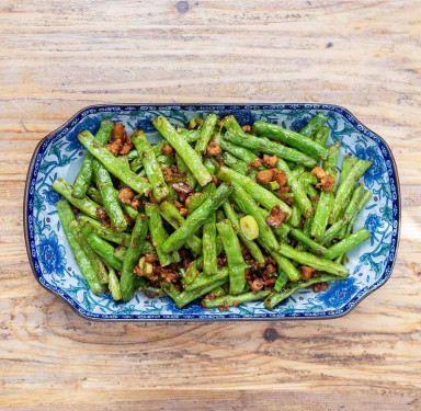 Gàn Biǎn Sì Jì Dòu （Sù） Stir Fried Local Green Beans (Vegetarian)