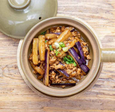 Yǒu Jī Miàn Shì Jiā Zi Pèi Ròu Suì Eggplant And Pork Casserole W/ Sweet Organic Miso Sauce