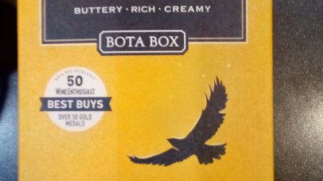 Nighthawk Gold Buttery Chardonnay Bota Box