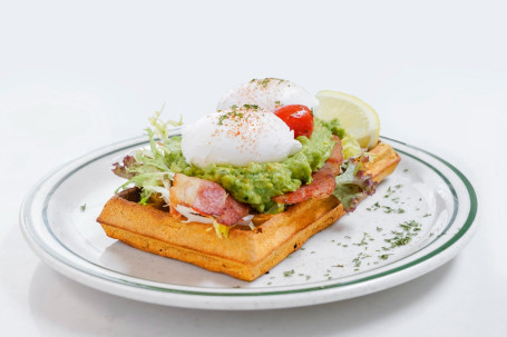 Niú Yóu Guǒ Róng Yān Ròu Shuǐ Zhǔ Dàn Wō Fū Avocado Bacon And Poach Egg Waffle Tartine