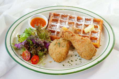 Zhà Jī Tuǐ Wō Fū Zǎo Cān Fried Chicken And Waffle