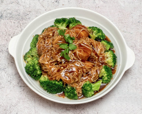 Enoki Mushrooms And Japanese Tofu With Broccoli Jīn Zhēn Gū Bā Yù Zi Dòu Fǔ