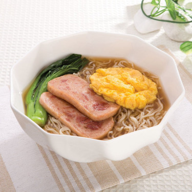 Dǐng Jí Wǔ Cān Ròu Huá Dàn Gōng Zǐ Miàn Instant Noodle With Luncheon Meat And Scrambled Egg