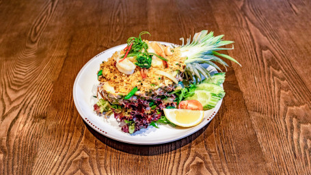 Pineapple Fried Rice (Com Chien Khom)
