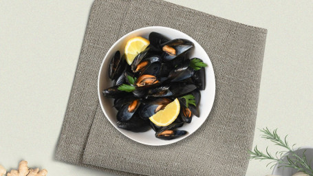 Steamed Mussel-Riffic