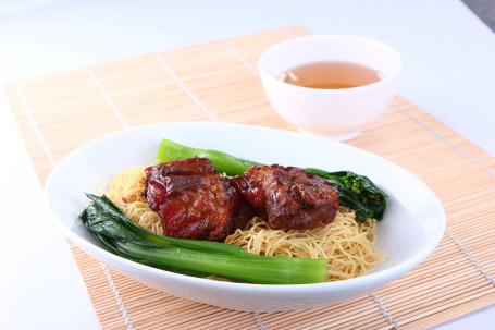 Zhū Ruǎn Gǔ Lāo Miàn Stir Noodles With Pork Cartilage