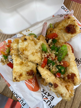 Salt Pepper Tempura Halloumi (v) jiāo yán zhī shì