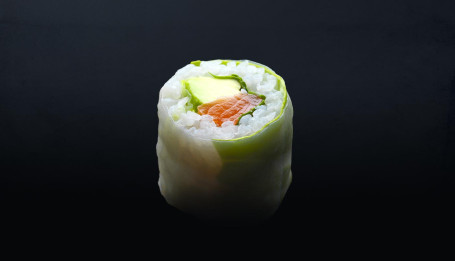 Salmon Avocado Spring Roll (6 Pieces)