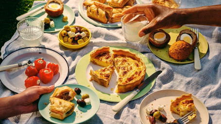 Kaufen Sie Drei Beliebige Picknick-Snacks Für 4 Pfund