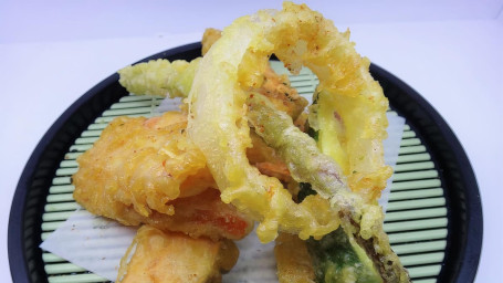 Vegetable Tempura (8 Pieces)Appetizer