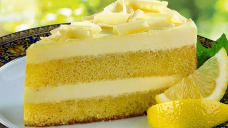 Italian Mascarpone Limoncello Cake