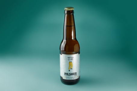 Young Master Pilsner (Bottle) Shǎo Yé Pí Pí Ěr Sēn Pí