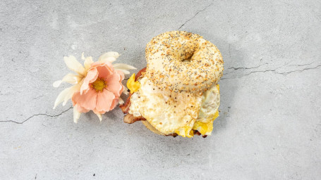 Bagel With Egg Meat