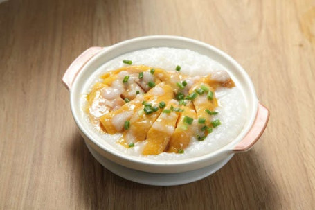 Guì Fēi Jī Zhōu Porridge With Chicken