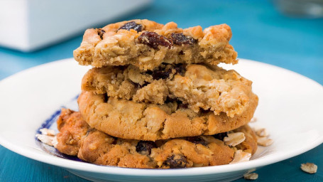 Half Dozen Oatmeal Raisin